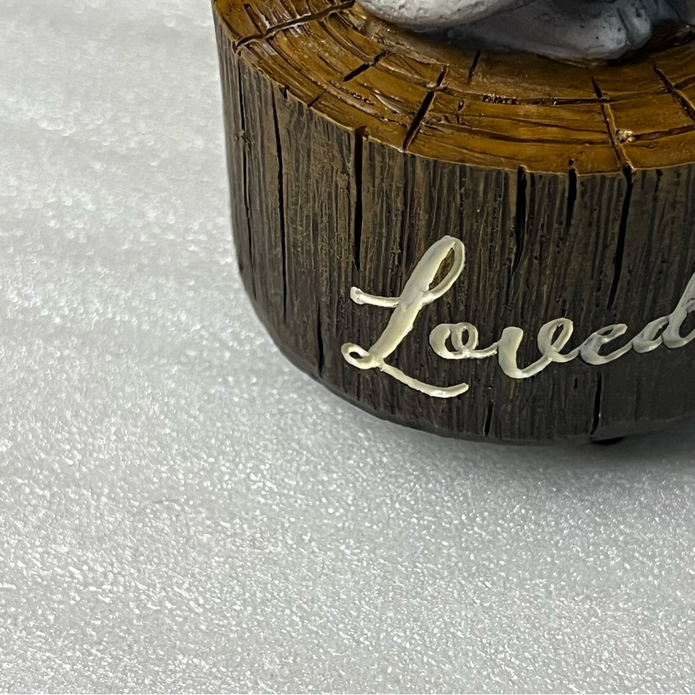 “Loved" Cat Music Box - A Heartfelt Tribute - Picture 9 of 9